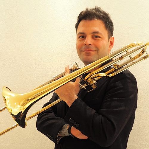 Trombon sanat dalı öğretim görevlimiz Cem Güngör kariyeri ve trombon eğitimi hakkındaki sorularımızı cevapladı